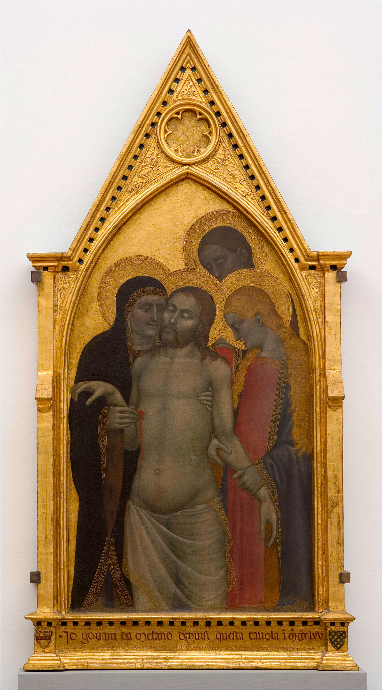 Giovanni da Miilano, Cristo in pietà compianto dalla Vergine e dai santi Maria Maddalena e Giovanni Evangelista